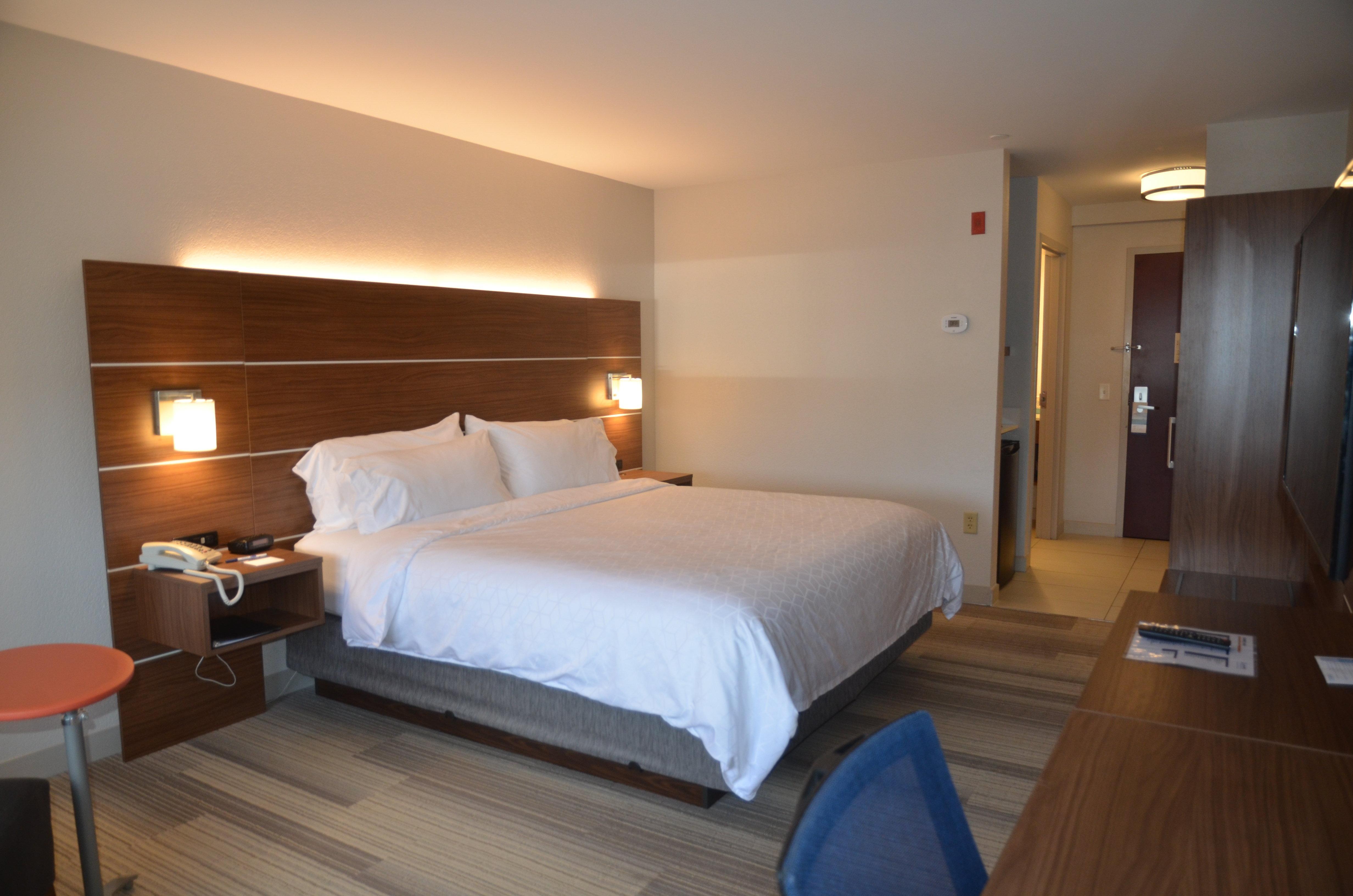 Holiday Inn Express Hotel & Suites Rochester By Ihg Exterior foto